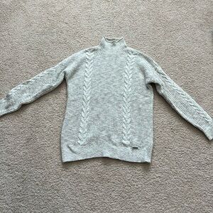 Abercrombie & Fitch sweater